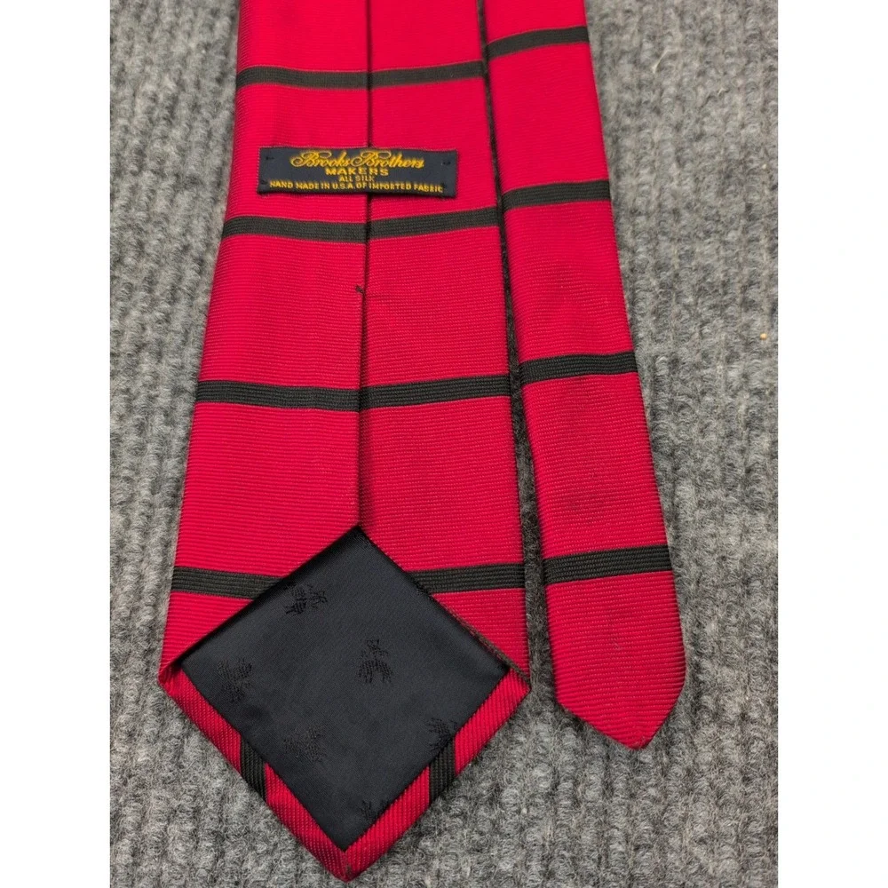 Vintage Brooks Brothers Makers Silk Tie Red W/ Black Stripe Made in USA